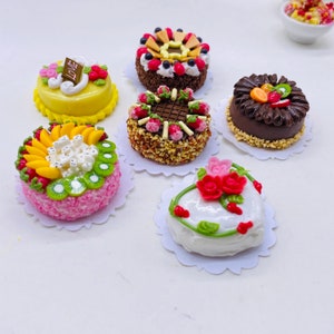 6 pieces Miniature Sweet Cake, Miniature Fake cake, Dollhouse cake, Dolls and miniature