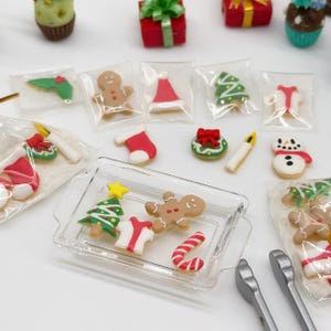 14 pieces Miniature Christmas cookies Design 9 pattern decorate fairy for dollhouse size 1:12 scale made air dry clay