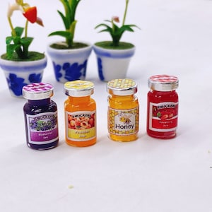 4 sztuki Miniaturowy dżem, Miniaturowe sztuczne jedzenie, Miniaturowy domek dla lalek i dekoracja 1:12