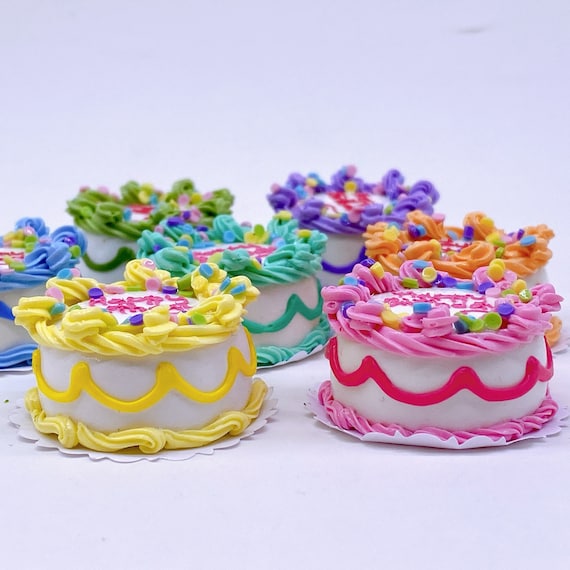 Mini gâteau joyeux anniversaire : gâteau pour maison de poupée en pâte polymère - France