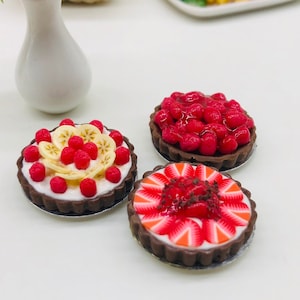ミニチュアフルーツパイ、ドールハウス用ミニチュアスイーツ