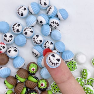 10 pieces Miniature Cupcake Halloween designs for Doll&#39;s house collection, Miniature Sweet dollhouse, Fake Food scale 1:12