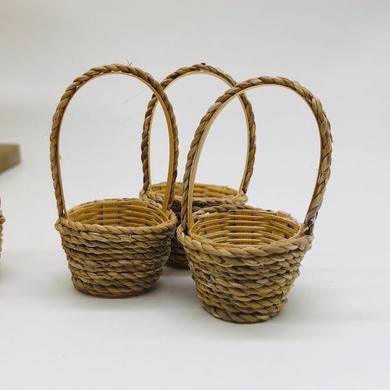 10 Miniature Woven Bamboo Baskets 25 mm Dollhouse Vintage Handmade Crafts Decor 10 Miniature Woven Bamboo Baskets 25 mm Dollhouse Vintage Handmade Crafts Decor