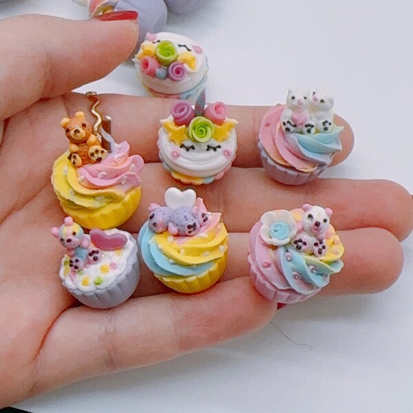 5 pieces Miniature Cupcake for Doll's house collection, Miniature Sweet dollhouse, Fake Food scale 1:6