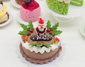 Miniature Christmas Cake ,Miniature Cake,Miniature Bakery,Miniature Sweet,Dollhouse cake,Dolls and miniature,miniature jewelry 1:12