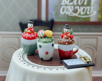 ミニチュアクリスマスコーヒーショップ、ホリデードールハウスコーヒー
