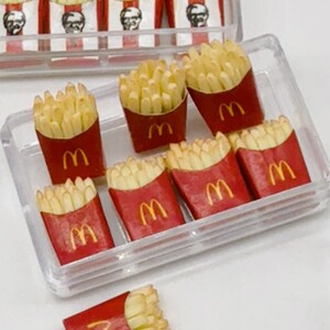 5 pieces Miniature French Fries for dollhouse size 1:12 scale