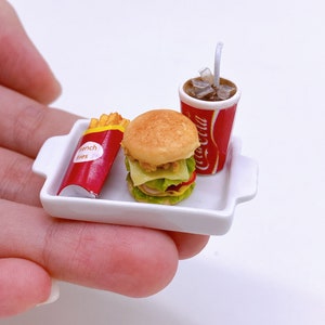 Set Miniature Burger with Beverage, French Fire in tray fairy for dollhouse