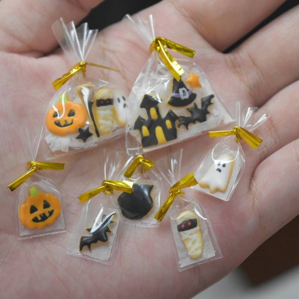 Set Miniature Cookies Halloween Design 9 pattern decorate fairy for dollhouse or Miniature Bakery shop 1:12