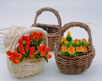 2 pieces Miniature basket, Miniature Garden Dollhouse 1:6