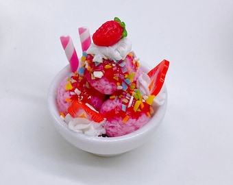 Miniature Fake Ice Cream Bowl: Dollhouse Collection