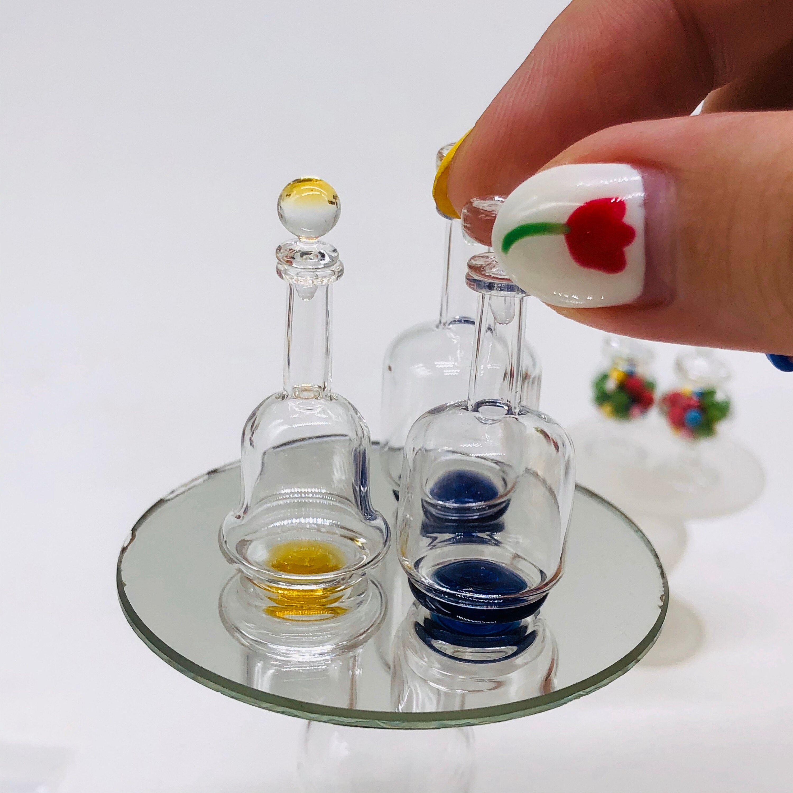 1 Verre Miniature Poupée Bouteille W/4pc Ltiny Petit Eye