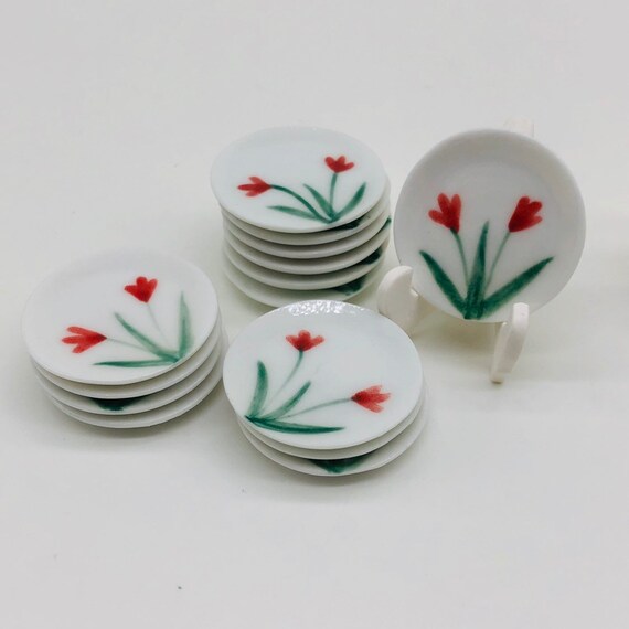 10 White Maple Plate Dollhouse Miniatures Ceramic