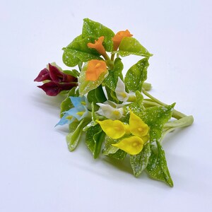 2 pieces Miniature Flowers decorate for Dollhouse and Fairy Garden