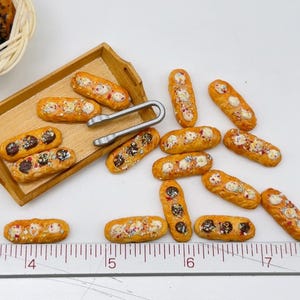 10 pieces Miniature Bread, Miniature Bakery, Miniature Sweet, Dolls and miniature, miniature jewelry