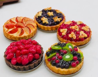 5 pieces Miniature Fruit Pie,Miniature Fruit Cake,Miniature Bakery,Miniature Sweet,Dollhouse cake,Dolls and miniature,miniature jewelry