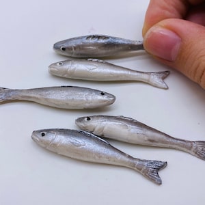 5 pieces Miniature fish look beautiful and realistic for garden houses