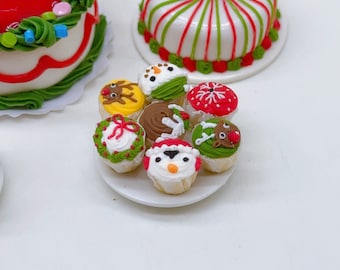 7 pieces Miniature Christmas Cupcake Set,Miniature Dessert Set, Miniature Cake, Miniature Bakery, Miniature Sweet 1:12