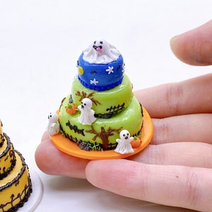 Miniaturowy 3-warstwowy tort halloweenowy, miniaturowy słodki tort do domku dla lalek 1:12