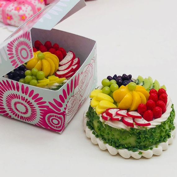 Miniature Fruit Cake with box,Miniature sweet,Dollhouse cake,Dolls and miniature