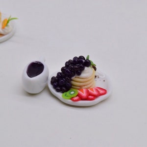 Miniature Pancake with sauce ,Miniature Fruit Cake,Miniature Bakery,Miniature Sweet,Dollhouse cake,Dolls and miniature