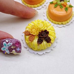 ミニチュアフルーツケーキ、ドールハウス用ミニチュアフェイクケーキ 1:12スケール