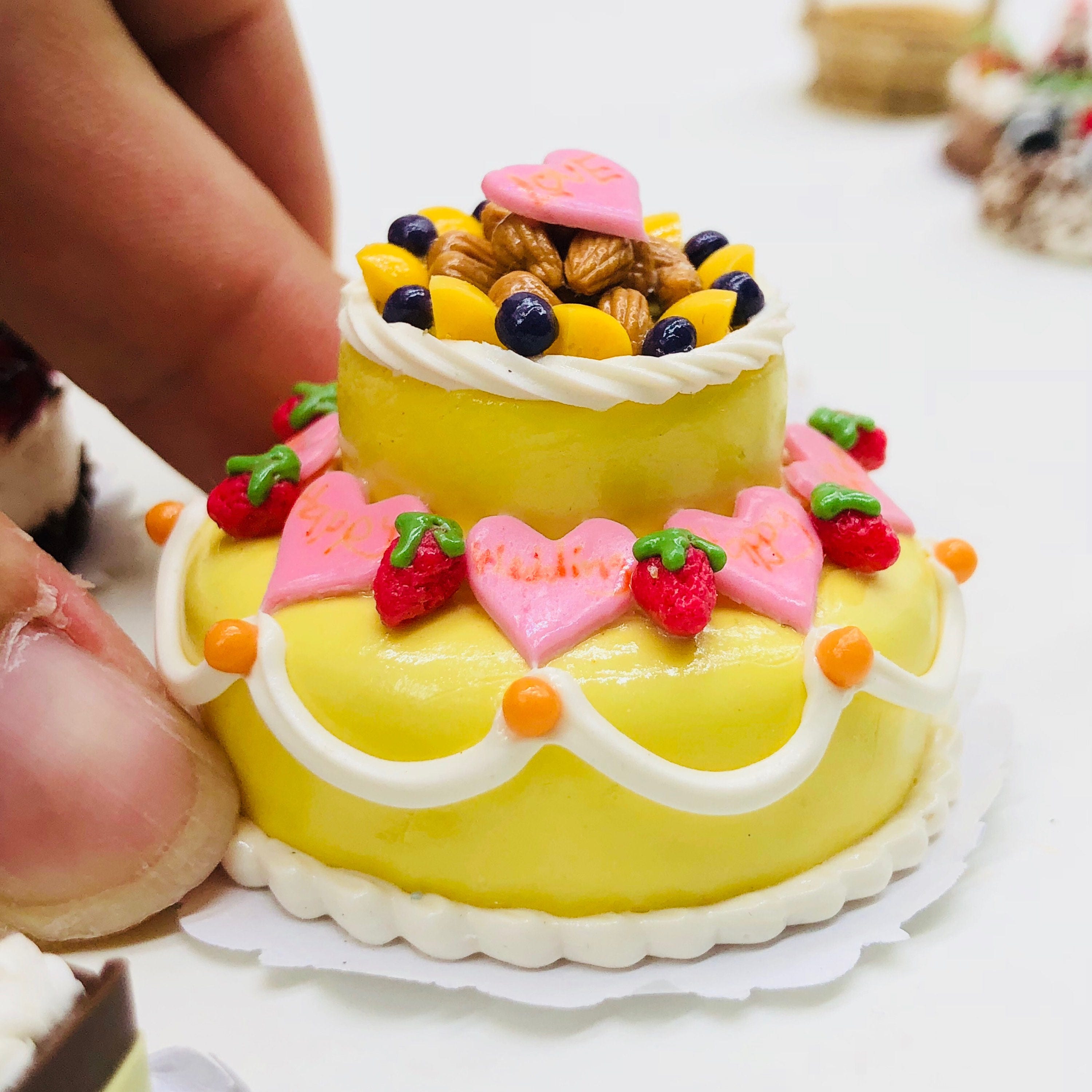 ミニチュアポリマークレイフルーツケーキ：2層ドールハウススイーツ
