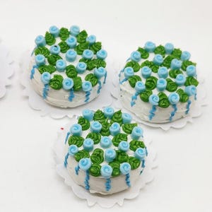 ミニチュアフラワーケーキ、ミニチュアスイーツ、ドールハウスケーキ、人形とミニチュア