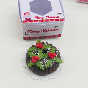 Miniature Christmas Cake ,Miniature Fake Cake,Miniature Bakery,Miniature Sweet,Dollhouse cake,Dolls and miniature,miniature jewelry 1:12