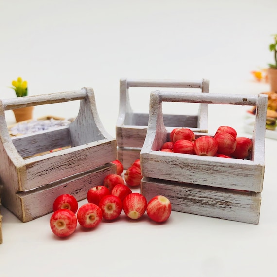 Dollhouse Miniature 1:6 Crate Of 5 Apples