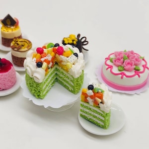 ミニチュアケーキ、ミニチュアベーカリー、ミニチュアスイーツ、ドールハウスケーキ、人形とミニチュア