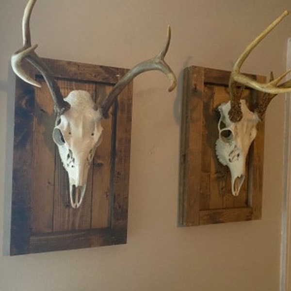 Wooden Plaques, deer plaques, pallet wood plaques, homemade plaques