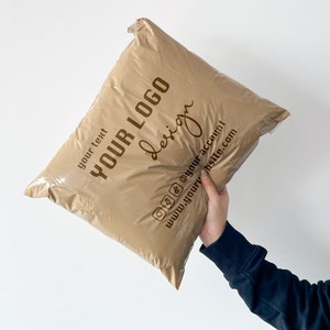 500 Stück kundenspezifische Poly-Werbung, selbstklebende Versandtasche, benutzerdefinierte Versandtasche mit einfarbigem Logo, benutzerdefinierte Versandtasche