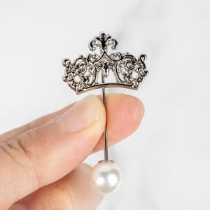T-Shirt Pin | Angst Pin | Emaille Pin | Anstecknadel | Rucksack Pin | Hungrig Pin | Einzigartige Pin | Hutnadel | Lustige Pin | Nettes Geschenk | Spaß Geschenk