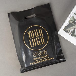 100pcs High Quality Customized Plastic Shopping Bag, Die Cut Handle Bag, Plastic Bag With Handle Printed Courier Bag Design Logo