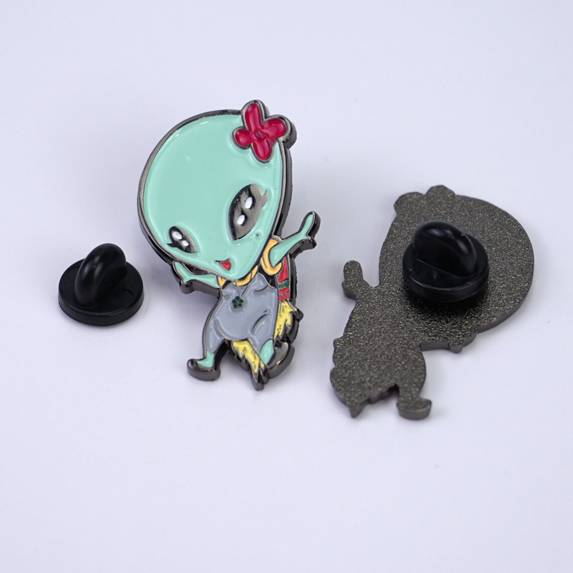 100 Custom Soft Enamel Pin Alien Enamel Pins Pin Badge | Etsy