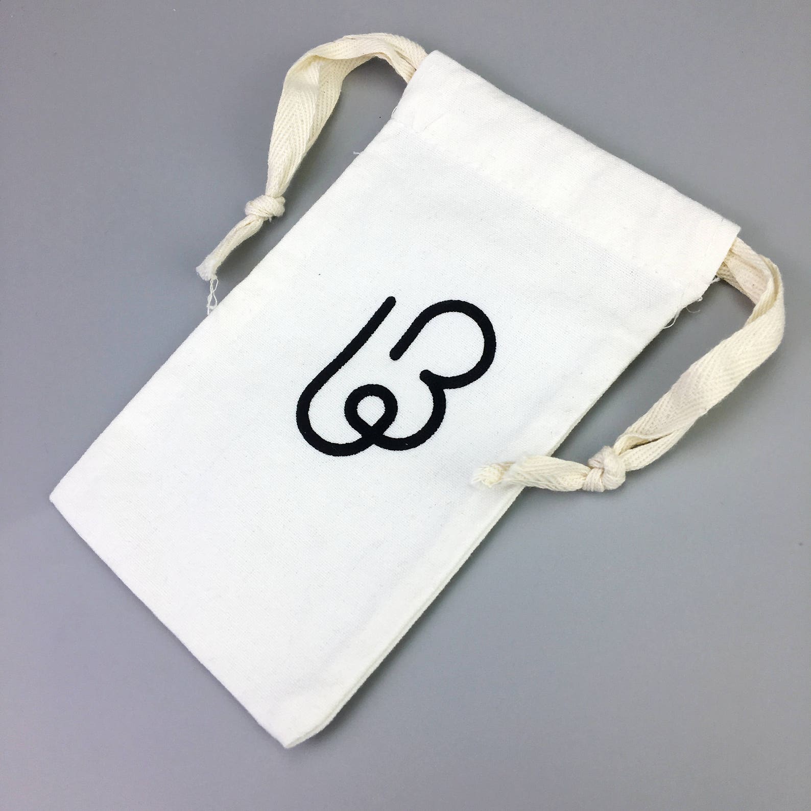 drawstring dust bag