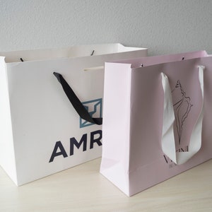 100Pcs Custom Logo Boutique Paper Bags Shopping Bags with Handle Clothes Merchandise Bag Boutique Retail Bag Party Gift Bag Wedding Bag