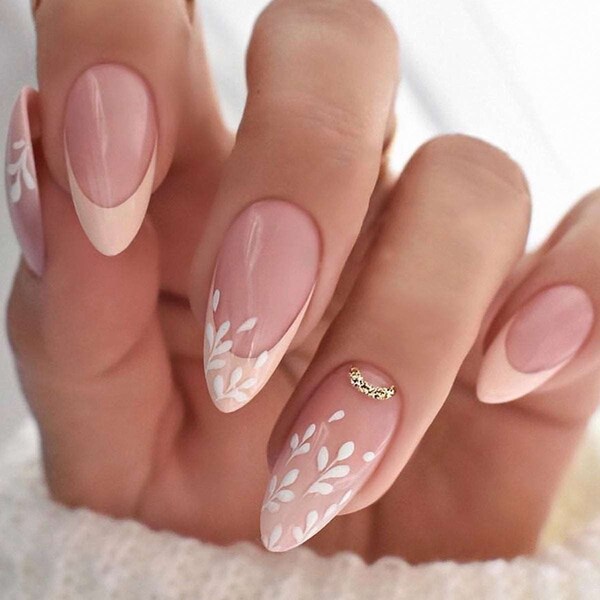 Blossom in Beige | Pink French Tip with White Flower Press On Nails