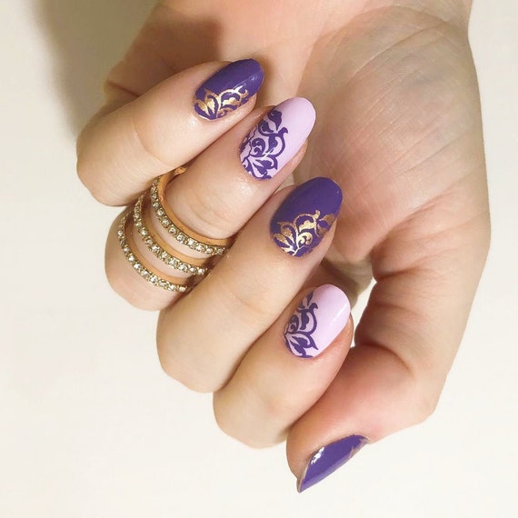 10 trendy nail art designs that look great on short nails | Vogue India