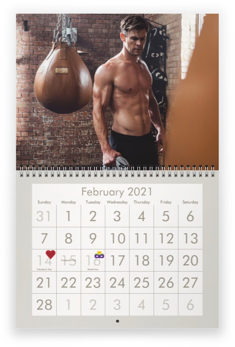 Chris Hemsworth 2021 Wall Calendar | Etsy
