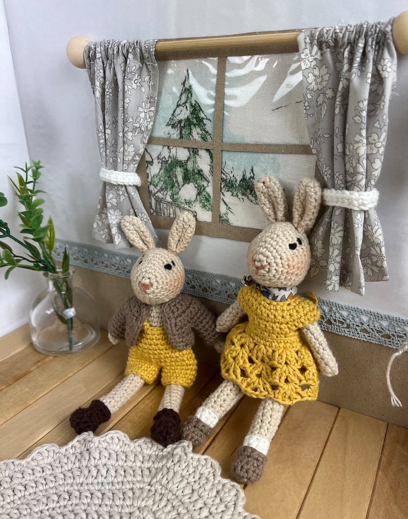 Famille doudou poupée lapin enfant jouet vêtement poupon fait main crochet. Famille Lapinou. image 10