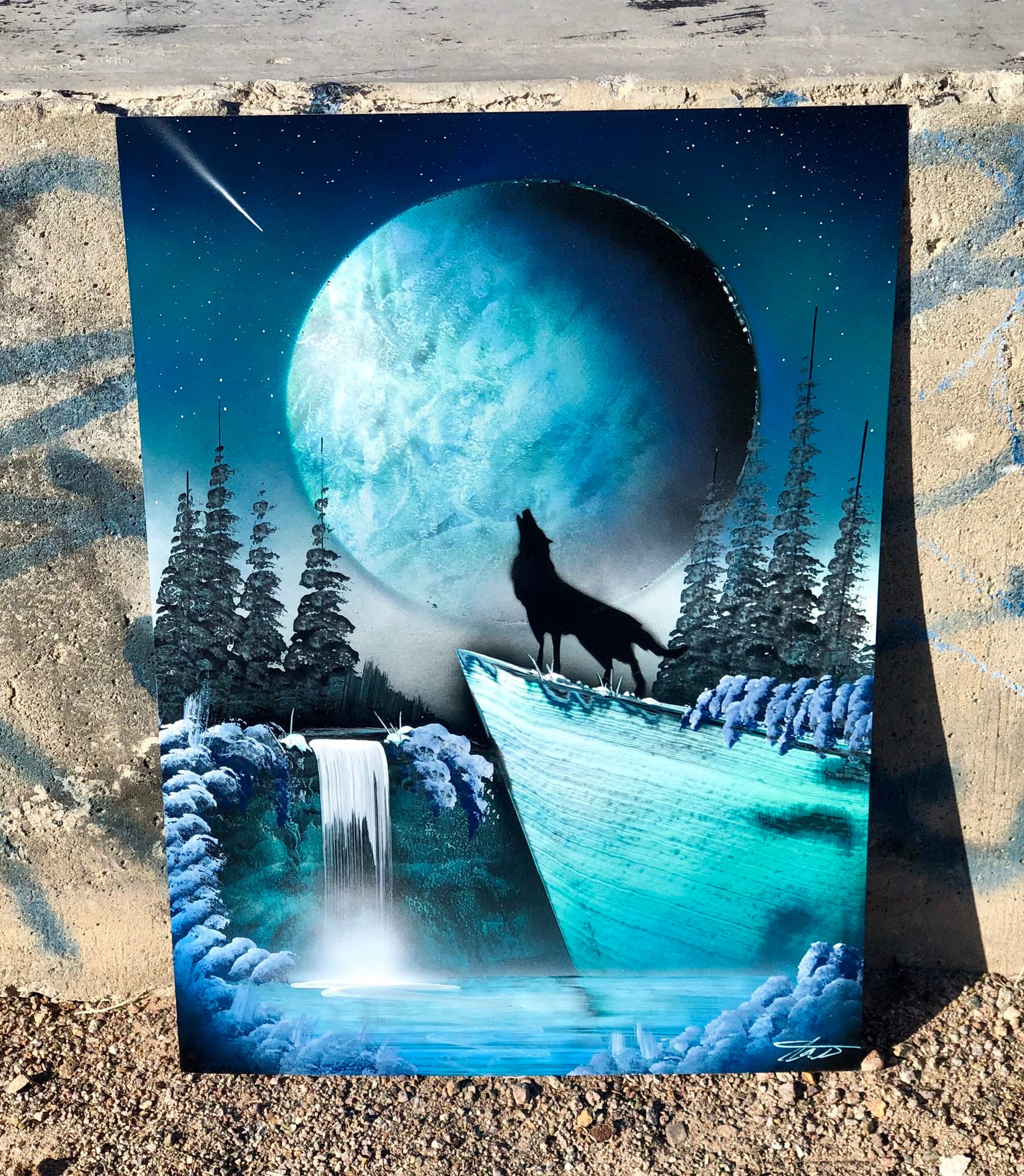 Wolf Spray Paint Art / Spray Paint / Wall Decor / Street Art / Etsy
