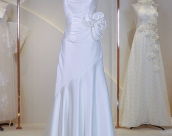 Kristall Perlen Fringe Hochzeitskleid Weiß Satin Brautkleid Taille Blume Licht Kleid, Brautkleid Wickelkleid für Hochzeit Custom Dress