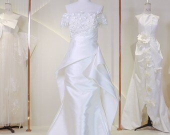 Dunkles Elfenbein-Satin-Hochzeitskleid, Tüll-Spitze-Brautkleid, 3D-Blumen, schulterfreies, leichtes Kleid, Schnür-Brautkleid, Perlenkleid für die Hochzeit