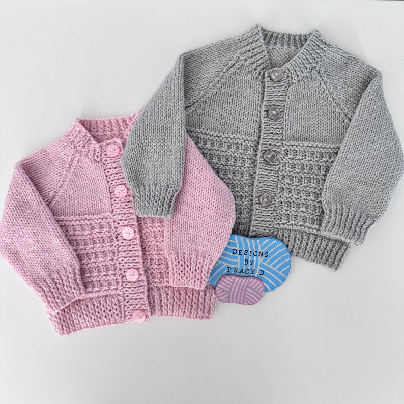 Cárdigans para bebés Diseños de patrones de tejido en PDF por Tracy D imagen 2