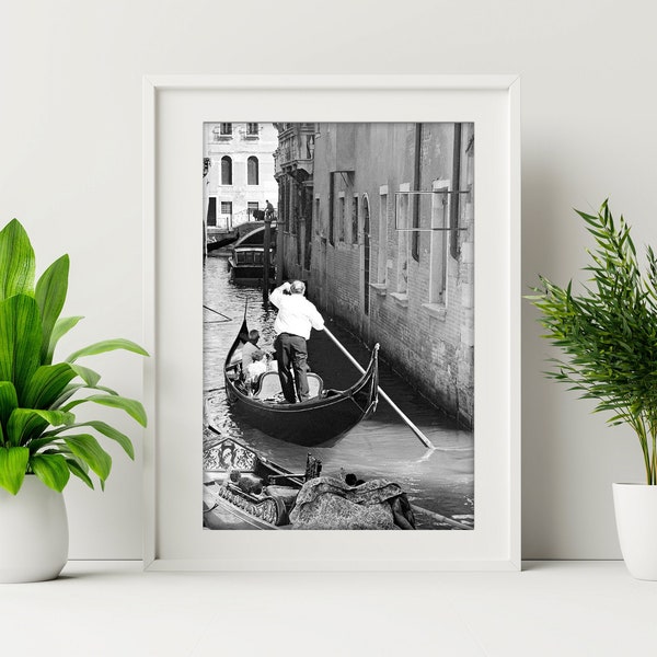 Photographie d'Italie, Venise, ambiance dans les canaux de Venise, gondoles, home decor, fine art, Photo ou toile.