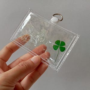 Echte klavertje vier doorzichtige ID-badge, transparante sleutelkaart, Shamrock ID-badgehouder, gelukscadeau