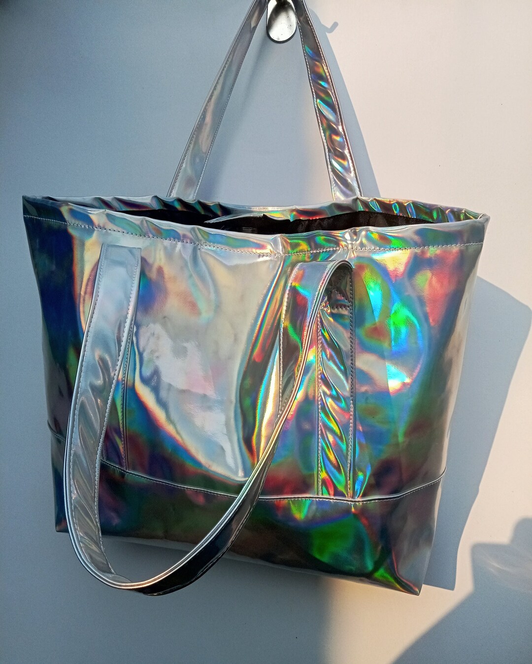 【COLOR iN ID】Winkle Cross Tote Bag Wink Wink 4-Pocket Tote Bag | Scrubs & Beyond