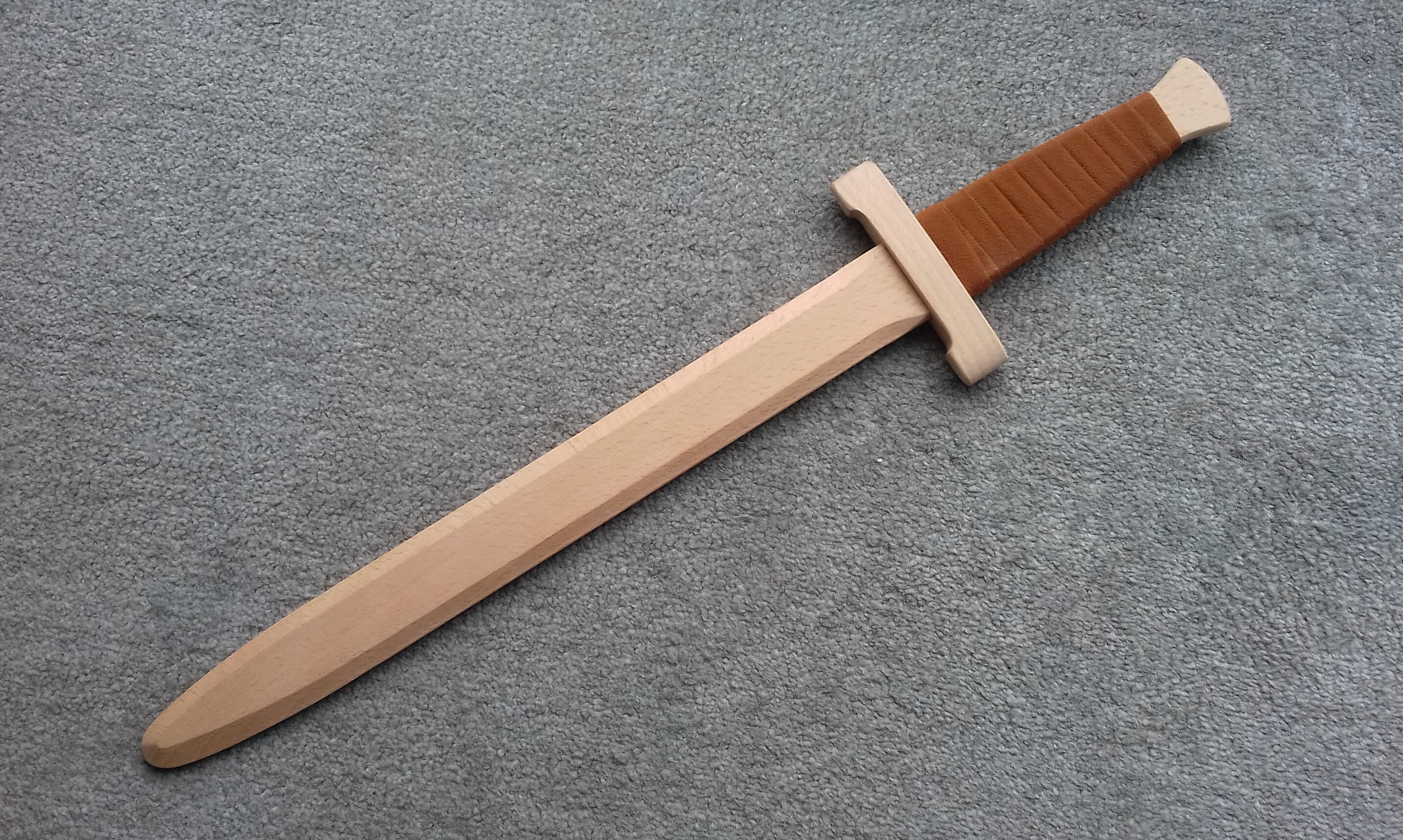 Wooden Sword -HARDWOOD blade 60 cm long. Toy, Stage prop, LARP, Fancy dress